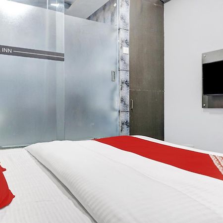 Oyo Flagship Hotel Royal Inn Сурат Экстерьер фото